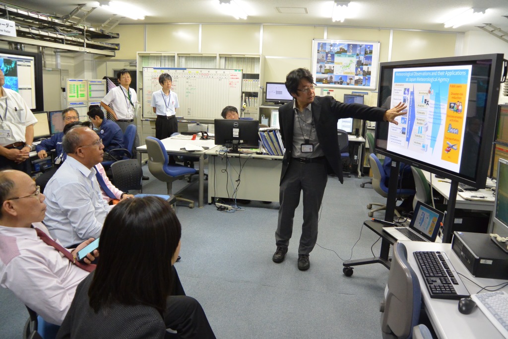 A visit by the Deputy Director-General, TMD