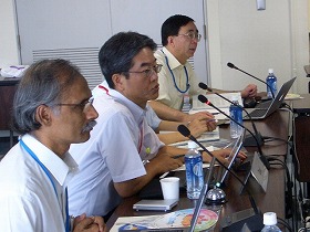 (From left to right) Dr. Rupa Kumar Kolli (WMO), Dr. Koichi Kurihara (JMA) and Dr. Tokiyoshi Toya (WMO)