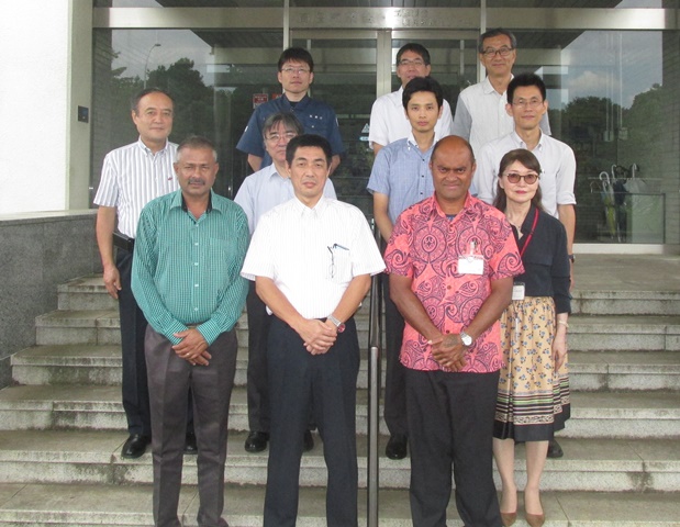Group photo at the RIC Tsukuba front entrance