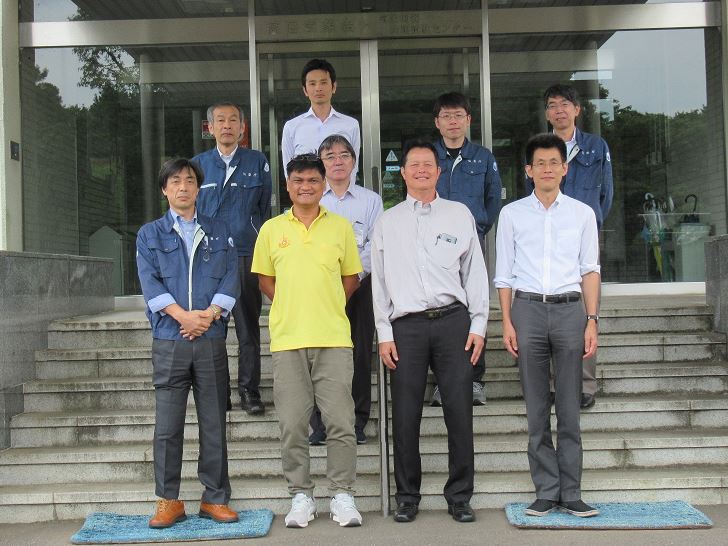 Group photo at the RIC Tsukuba front entrance