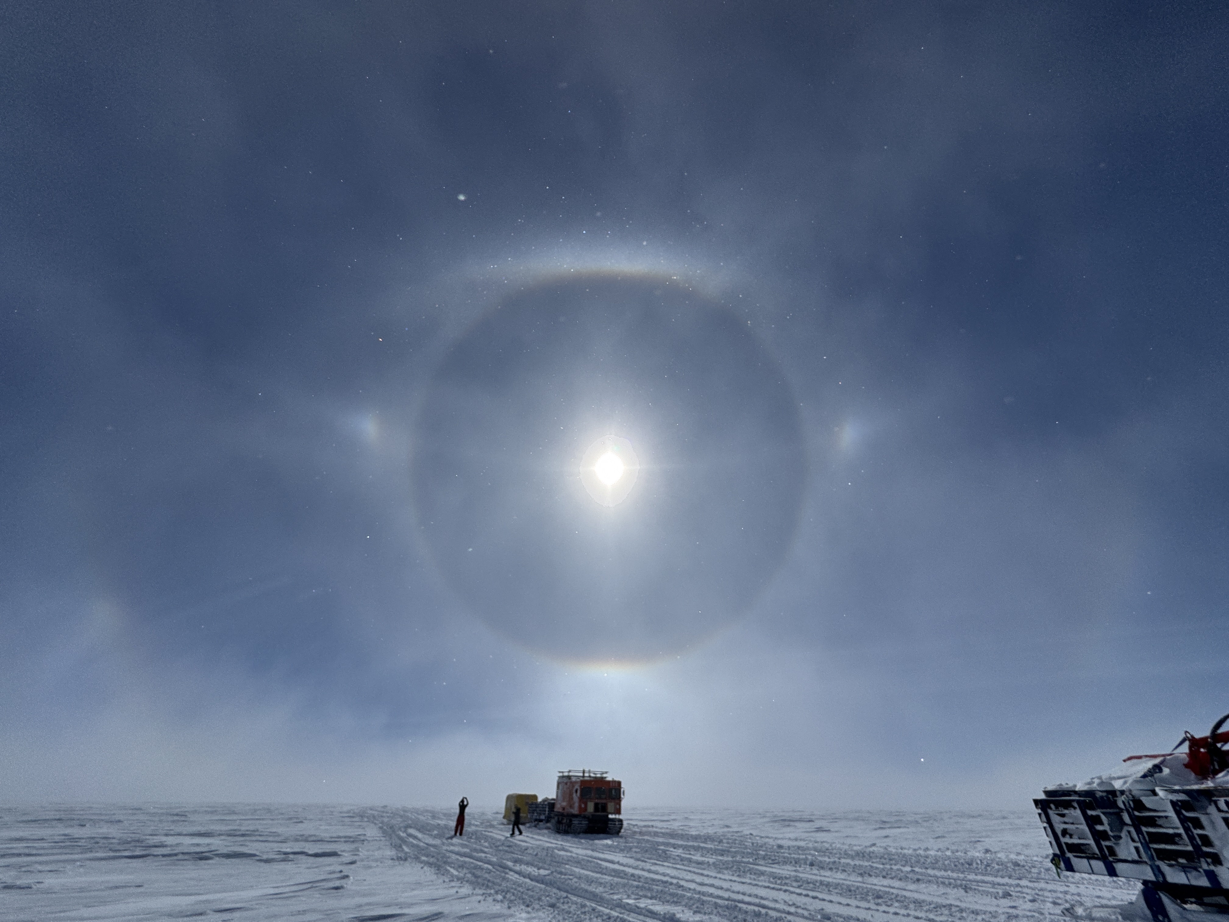 ダイヤモンドダストとハロ